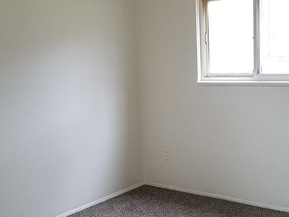 4th image of 3022 Northgate Ave