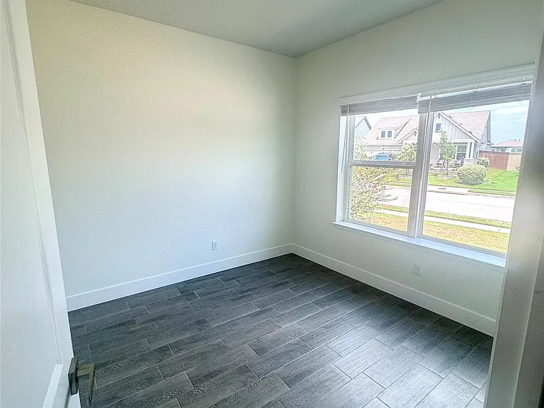 133 Patrick Herndon Dr — Photo 17