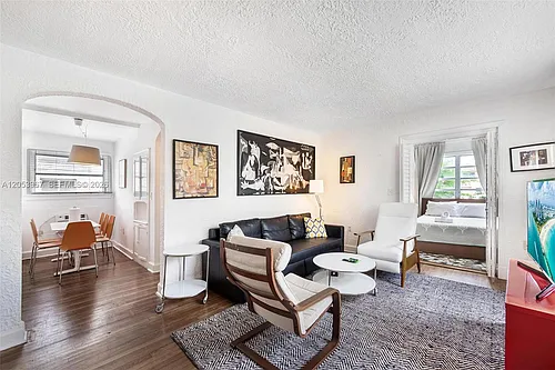39 Sidonia Ave #2 Photo 1