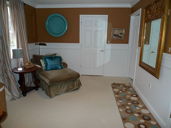 Dressing Area Master Bedroom