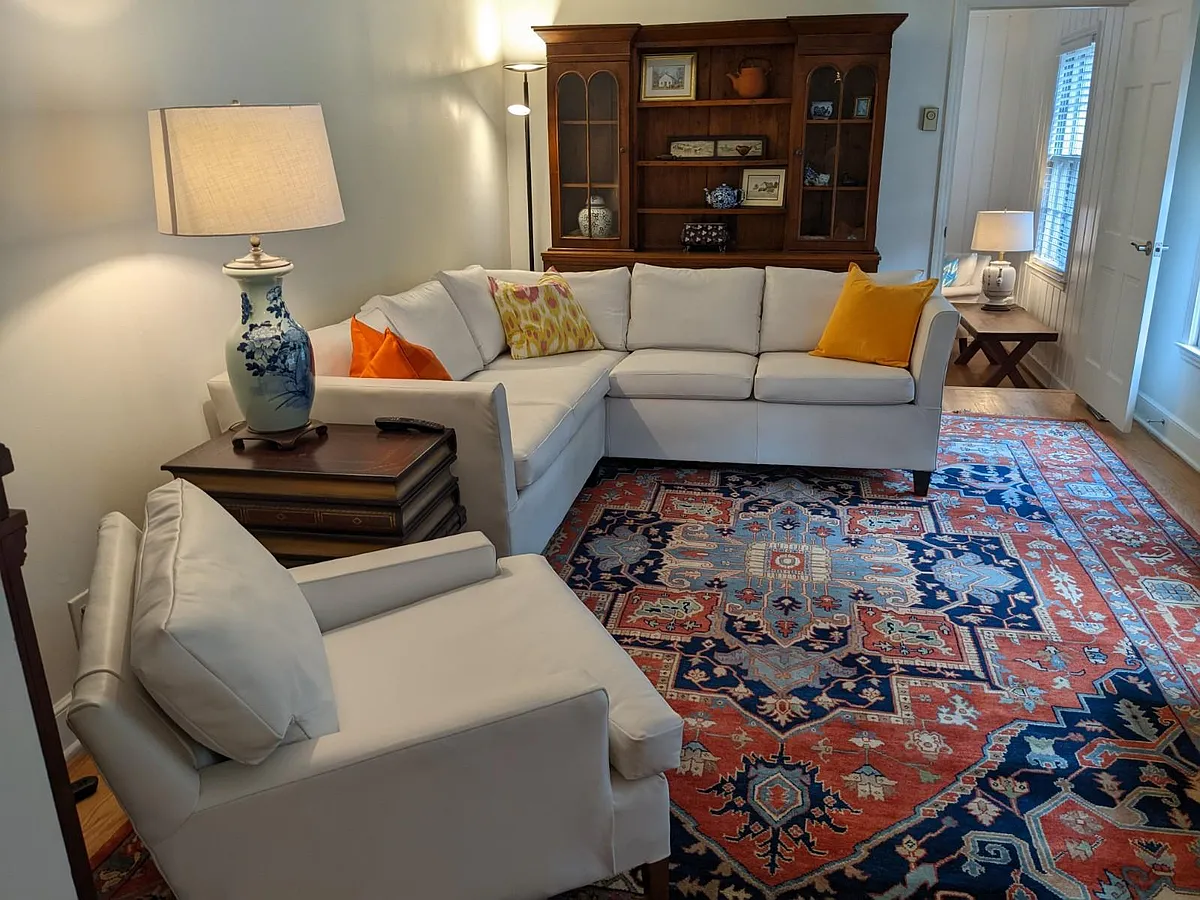 Living Room view 1 - 318 Perkins Ln