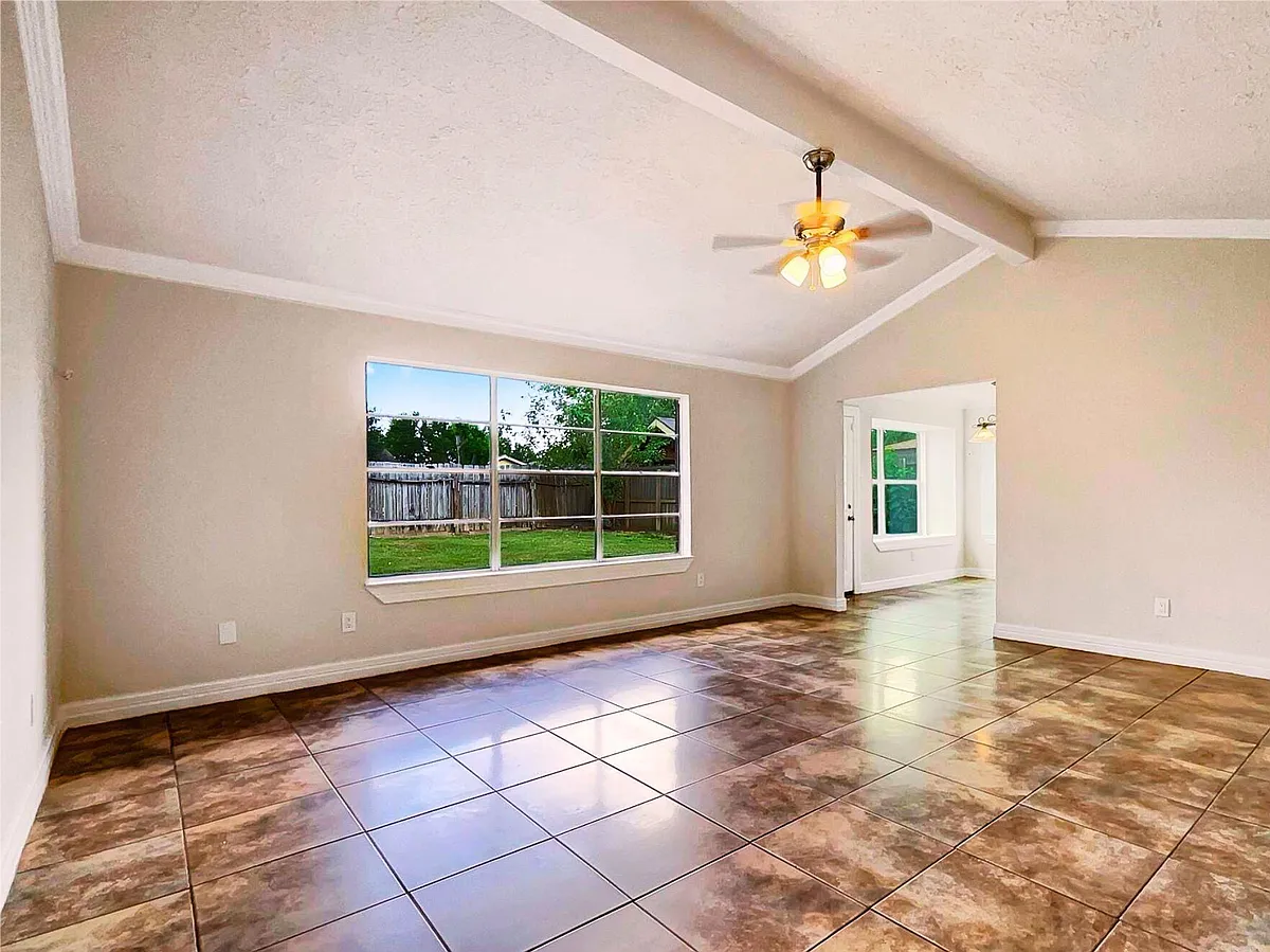 Building Photo - 7422 Breccia Dr