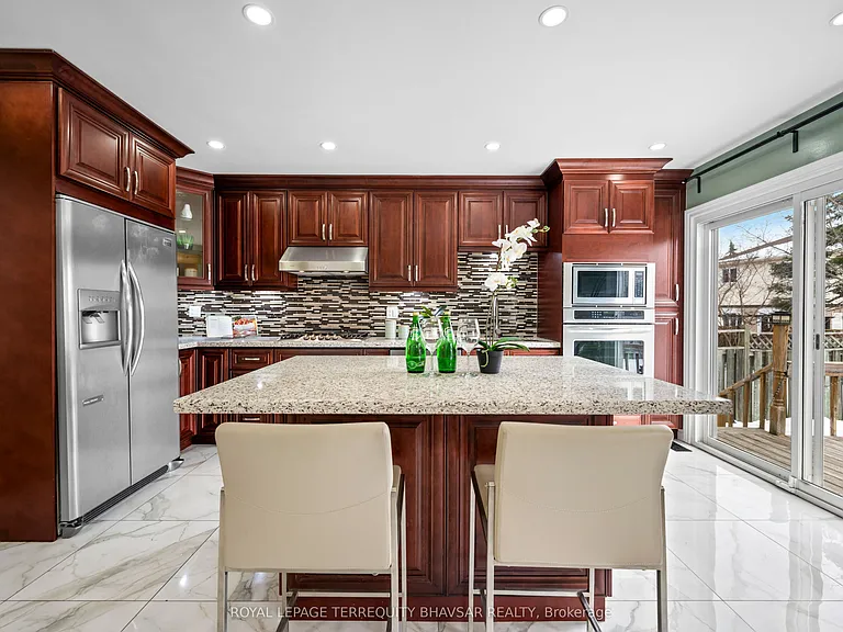 3118 Shadetree Dr — Photo 16