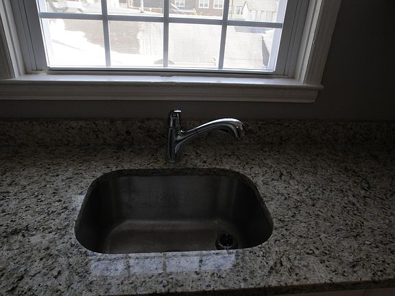 2nd image of 2 Pennington St APT 3