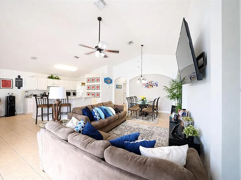 4742 Cumbrian Lakes Dr — Photo 5