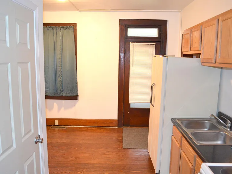3 Jacobs Ave #B — Photo 8
