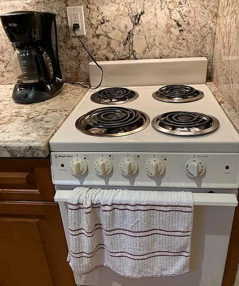 Electric Stove + Oven