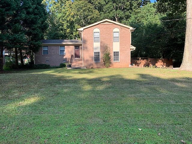 2nd image of 2546 Windmere Dr