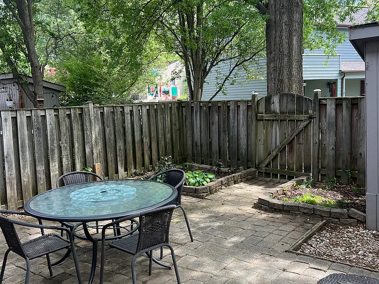1094 Cedar Ridge Ct — Photo 14