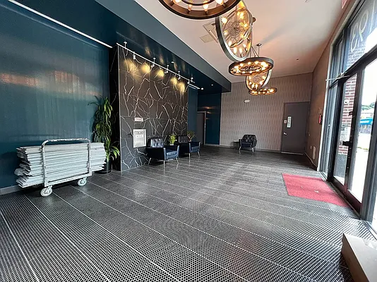 Entry / hallway, photo 3