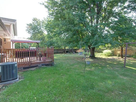 3rd image of 1730 Barley Ln