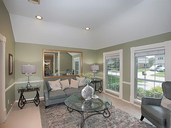 3rd image of 2887 Colony Falls Ln