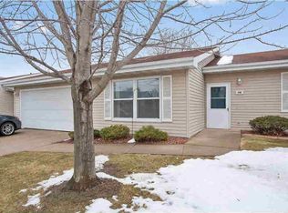 44 Fiesta Ct APT B, Appleton, WI 54911