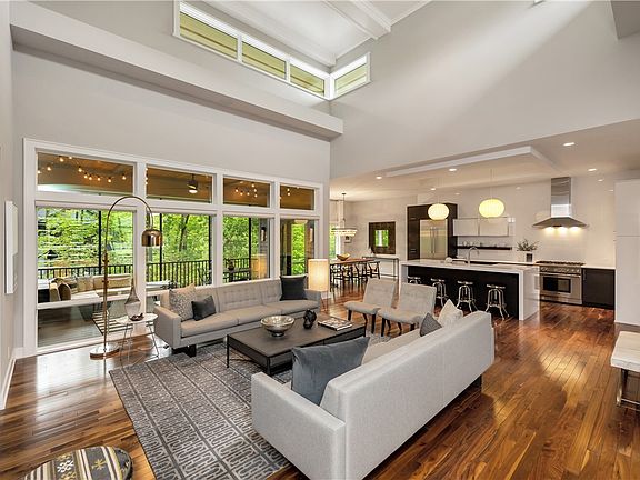4th image of 6251 Enclave Cir