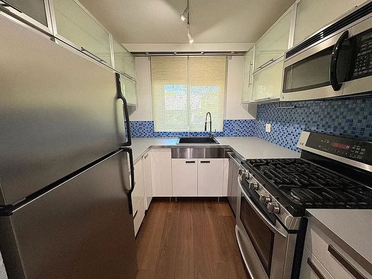 2416 S Elizabeth St #5 — Photo 5