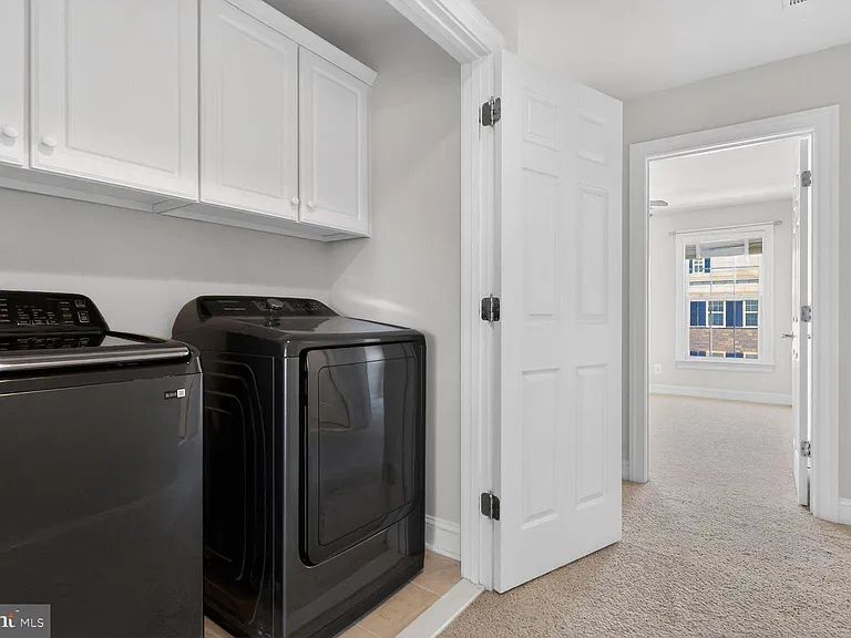 25450 Hopton House Ter — Photo 17