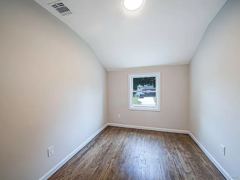 610 Americus Ave — Photo 23