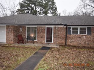 206 E Scott Ave, Sallisaw, OK 74955