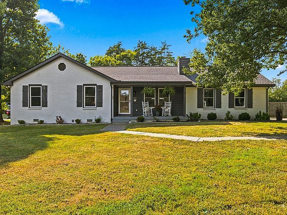 2nd image of 1110 Kathryn Rd