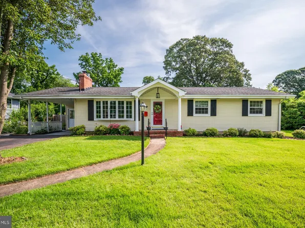 514 Red Oak Dr, Severna Park, MD 21146