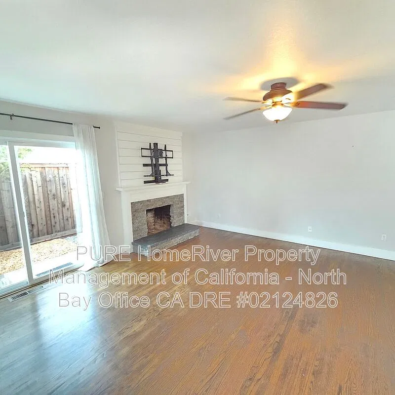 3 bed, 2.0 bath, 1232 sqft, $3,650 — Photo 3