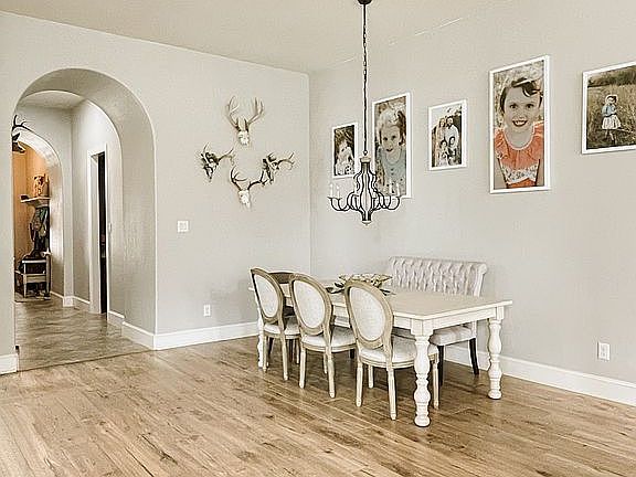 4th image of 723 Mercer Falls Ln