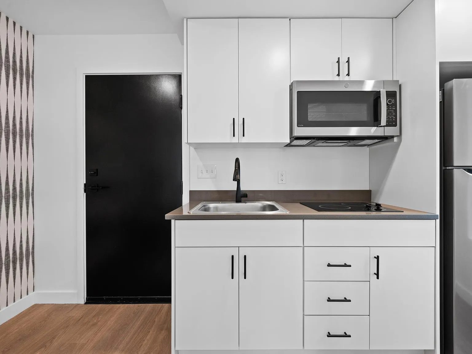 Studio, 238 sqft, $700 — Photo 4