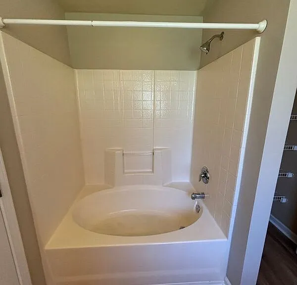 504 Savannah River Dr — Photo 15