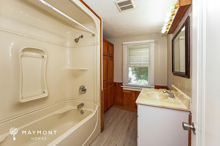 1420 Oakwood Ave — Photo 14