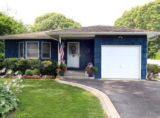 7 Michael Ct, Centereach, NY 11720
