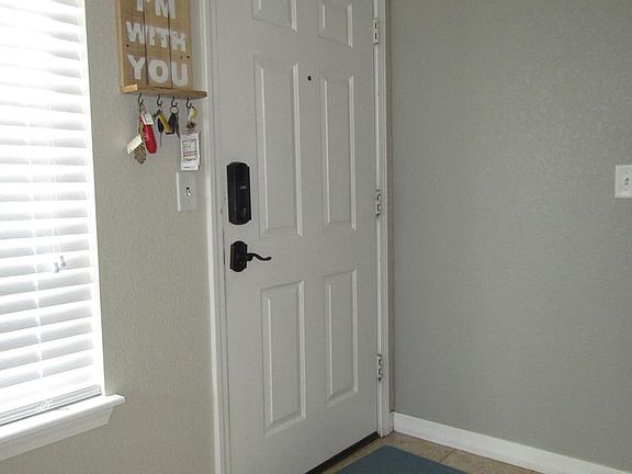 3rd image of 805 Summer Hawk Dr APT Aa159
