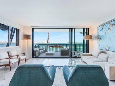 540 Brickell Key Dr APT 320, Miami, FL, 33131
