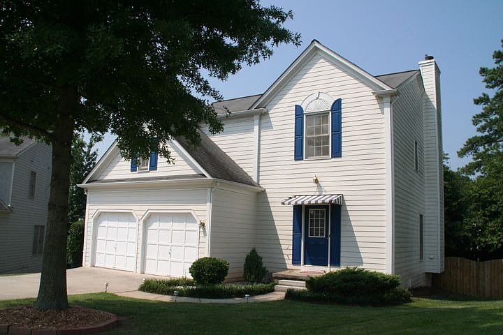 Street view (facing NorthEast)
