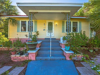 236 N Salisbury Ave, Deland, FL, 32720