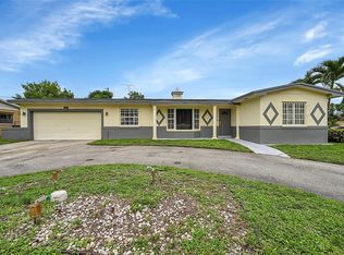 3337 NW 22nd St, Lauderdale Lakes, FL 33311