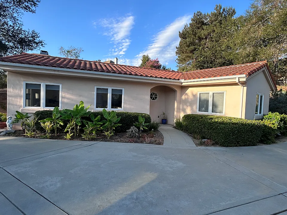 1166 Arroyo Pacifica
