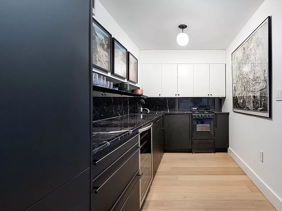 3rd image of 85 Livingston St APT 12L
