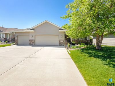 7305 W 52nd St, Sioux Falls, SD, 57106