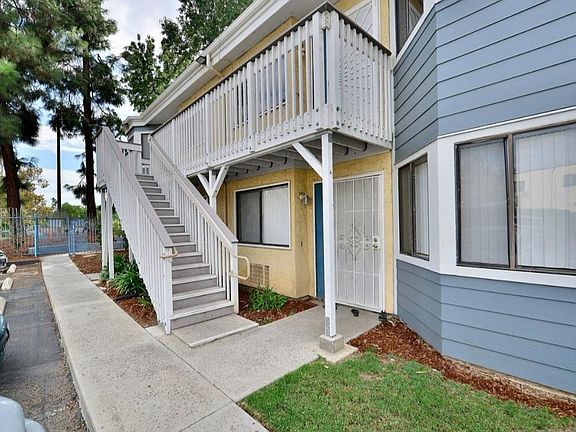 2nd image of 12616 Lakeshore Dr APT 48