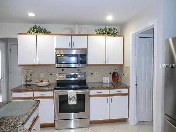 5th image of 869 Copperfield Ter