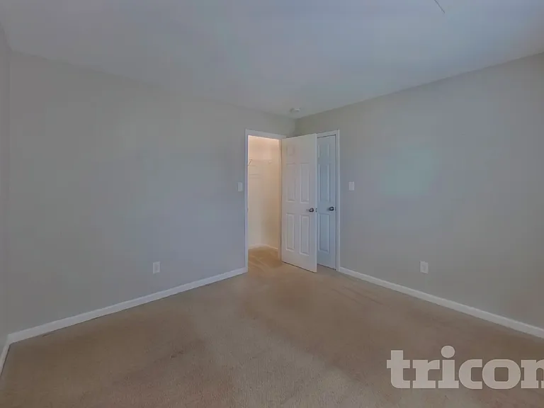 4504 Valendra Dr — Photo 14