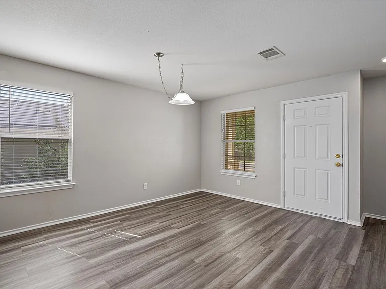 142 Jack Rabbit Ln — Photo 4