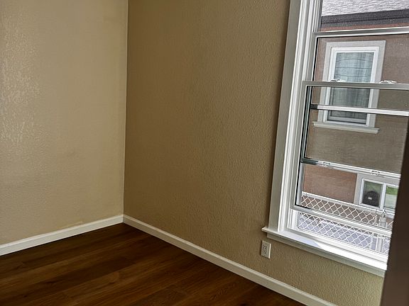 5th image of 455 N 6th St #1