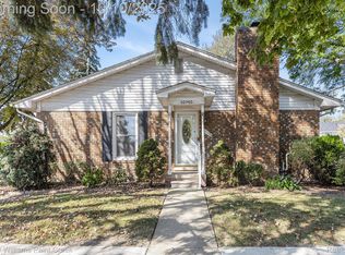 42003 Toddmark Ln, Clinton Township, MI 48038