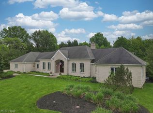 34700 Dorchester Rd, Gates Mills, OH 44040