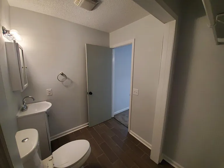 200 Railroad St #11 — Photo 11