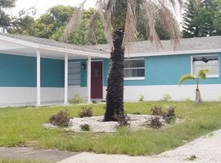 1615 Stone Creek Dr, Tarpon Springs, FL 34689