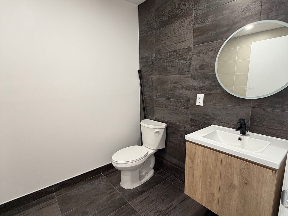 1st image of 556-557 Market St #5F