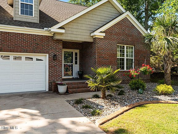 5th image of 27 Country Club Drive