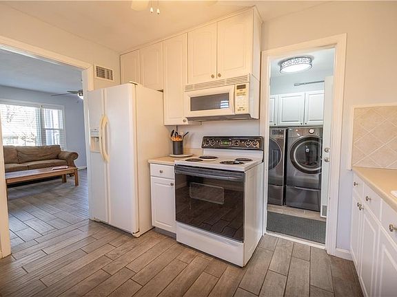 5th image of 1200 NW B St
